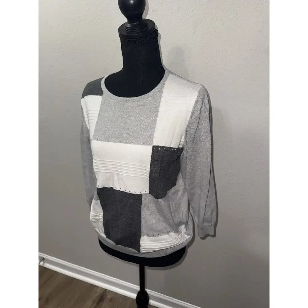 Alfred Dunner Petite PM Sweater Grey White Patchwork Colorblock Rhinestone Knit